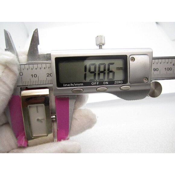 Women DKNY Quartz WR Analog 19mm Dial Causal Watch (G74) - Picture 2 of 6